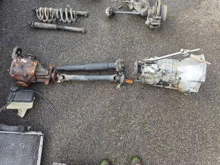 BMW E30 1985 + piezas