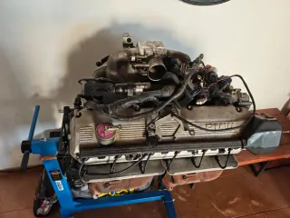 BMW E30 1985 + piezas