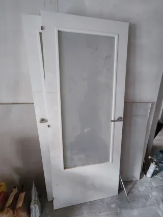 Puerta Vidriera 82.5 cm con fijo de 32,5cm