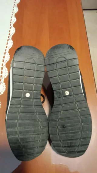 Zapatillas negras tacón 6 cm