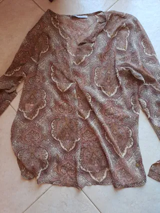 Blusa scollata rosa e oro manica lunga