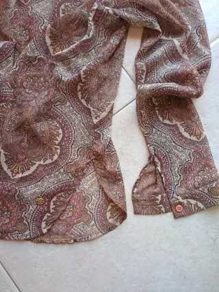 Blusa scollata rosa e oro manica lunga