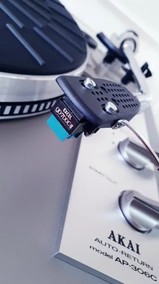 Akai AP-306C Tocadiscos Vintage Direct Drive