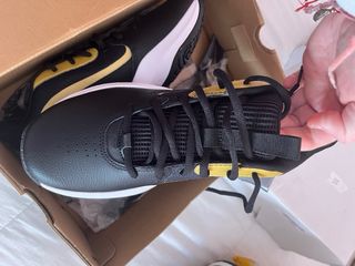 Zapatillas Under Armour LD7 Negro/Dorado