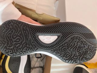 Zapatillas Under Armour LD7 Negro/Dorado