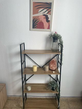 Último díaEstantería madera y metal.Urgente por mu