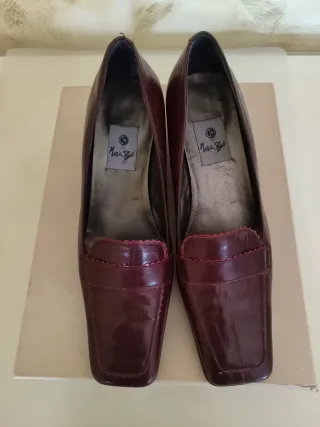 Zapatos Maria Style color vino tinto