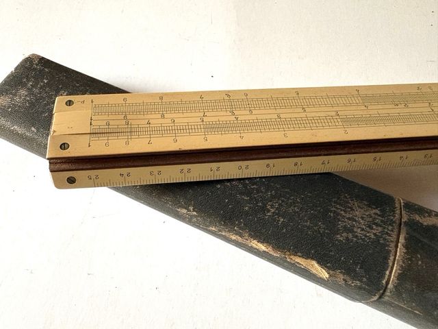 Regla de cálculo Albert Nestler 14L