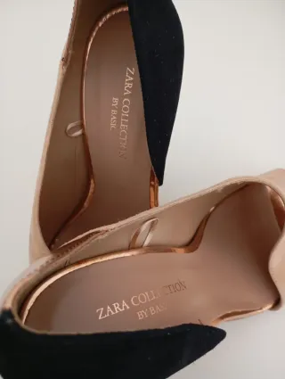 Zapatos de fiesta dorados y negros