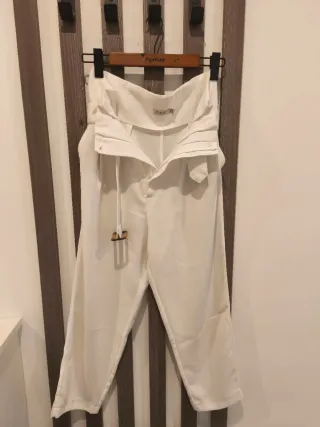 Pantalón de vestir blanco Stradivarius