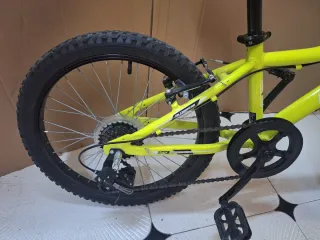 Bicicleta infantil B-PRO 20 Amarilla