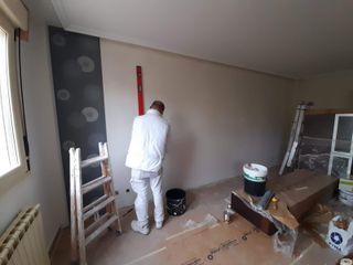 Servicios de pintura y reformas.