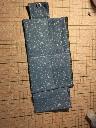 Cartera hecha a mano
