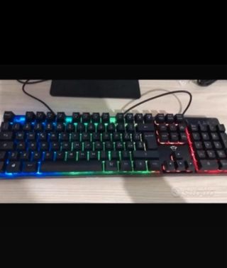 Tastiera gaming RGB