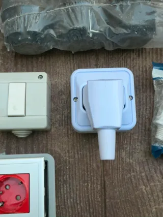 Material eléctrico varios