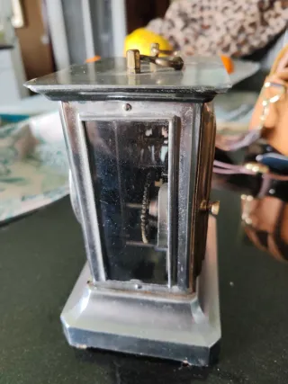 Reloj de carruaje antiguo - no funciona