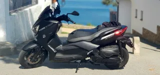 Yamaha XMAX 400 MomoDesign