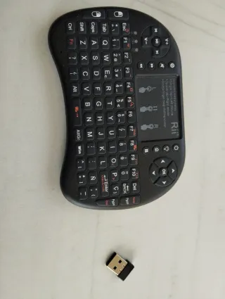 Mini Teclado Rii i8 con Touchpad