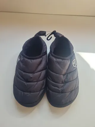 Zapatillas acolchadas negras + bolsa