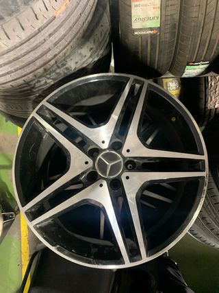 4 Llantas Mercedes con neumaticos 18”