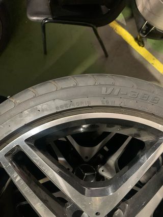 4 Llantas Mercedes con neumaticos 18”