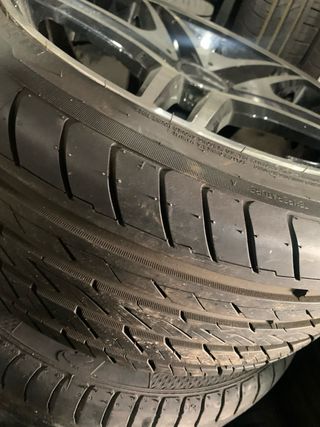 4 Llantas Mercedes con neumaticos 18”
