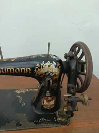 Máquina de coser Singer antigua