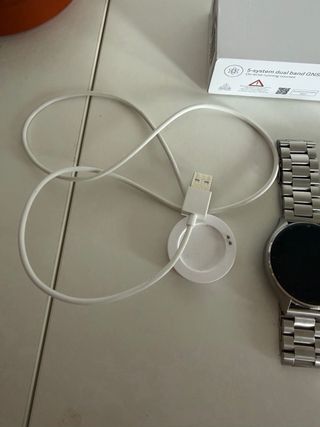 Orologio Xiaomi Watch 2 con cinturini e caricatore
