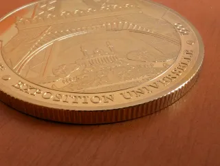 Moneda París Torre Eiffel Dorada