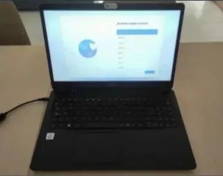 Portátil Acer con accesorios