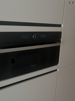 Microondas Whirlpool Integración AMW 731 reparar