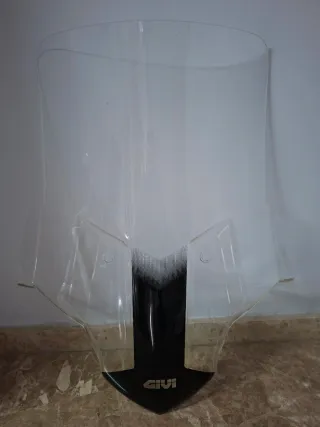 Cúpula Givi BMW 400 GT Negra