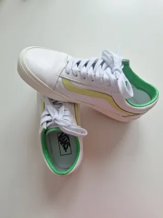 Zapatillas Vans Blancas y Verdes