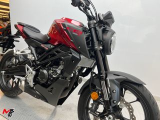 HONDA CB 125 R | 2025 | 586kms | 49€/mes
