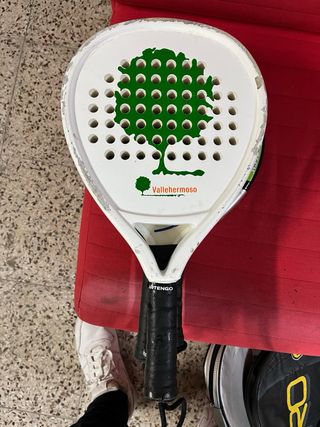 5 Racchette da Padel + 2 Custodie