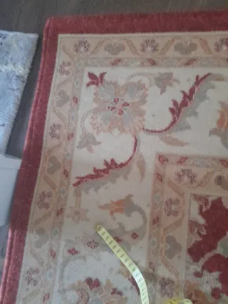 Grande tappeto per soggiorno beige e rosso