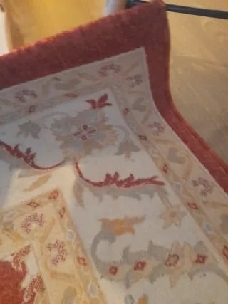 Grande tappeto per soggiorno beige e rosso