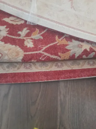 Grande tappeto per soggiorno beige e rosso