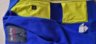 Chaqueta deportiva Hollister azul eléctrico