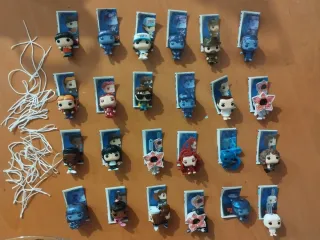 Figuras Kinder Joy Stranger Things