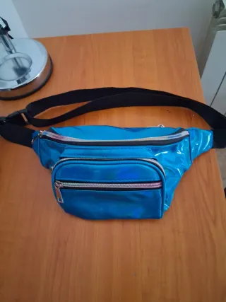 Riñonera Azul Holográfica