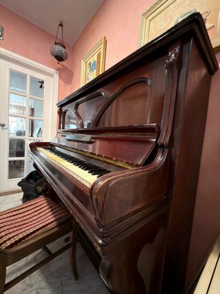 Piano antiguo R. Maristany – funcionando