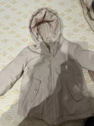 Abrigos niñas talla 12 meses.