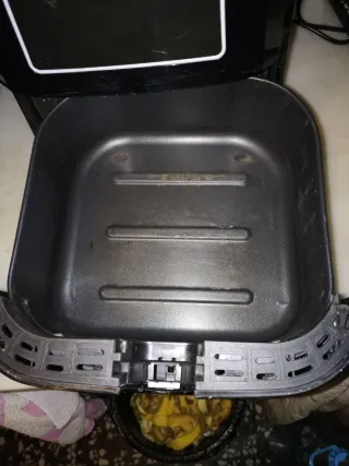 Freidora de aire negra