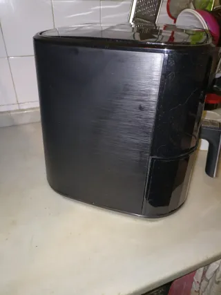 Freidora de aire negra
