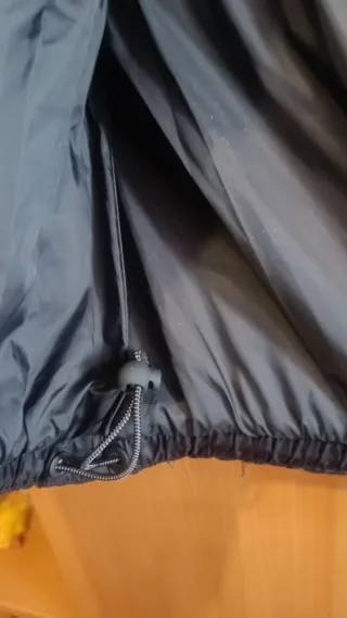 Chaleco Levi's Negro Plumas