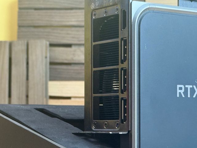 NVIDIA GeForce RTX 3090 Founders Edition