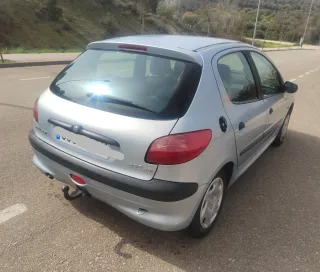 Peugeot 206 2004