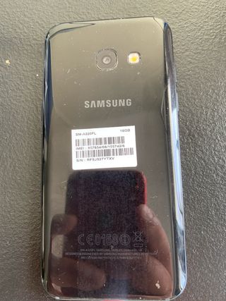 Samsung Galaxy A3 (2017) sin cable