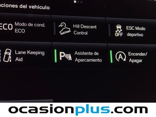 Volvo XC40 T2 Momentum Core 95 kW (129 CV)